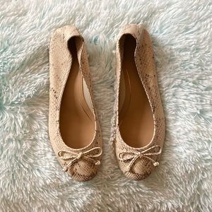 Classy Vionic Ballet Flats NEW